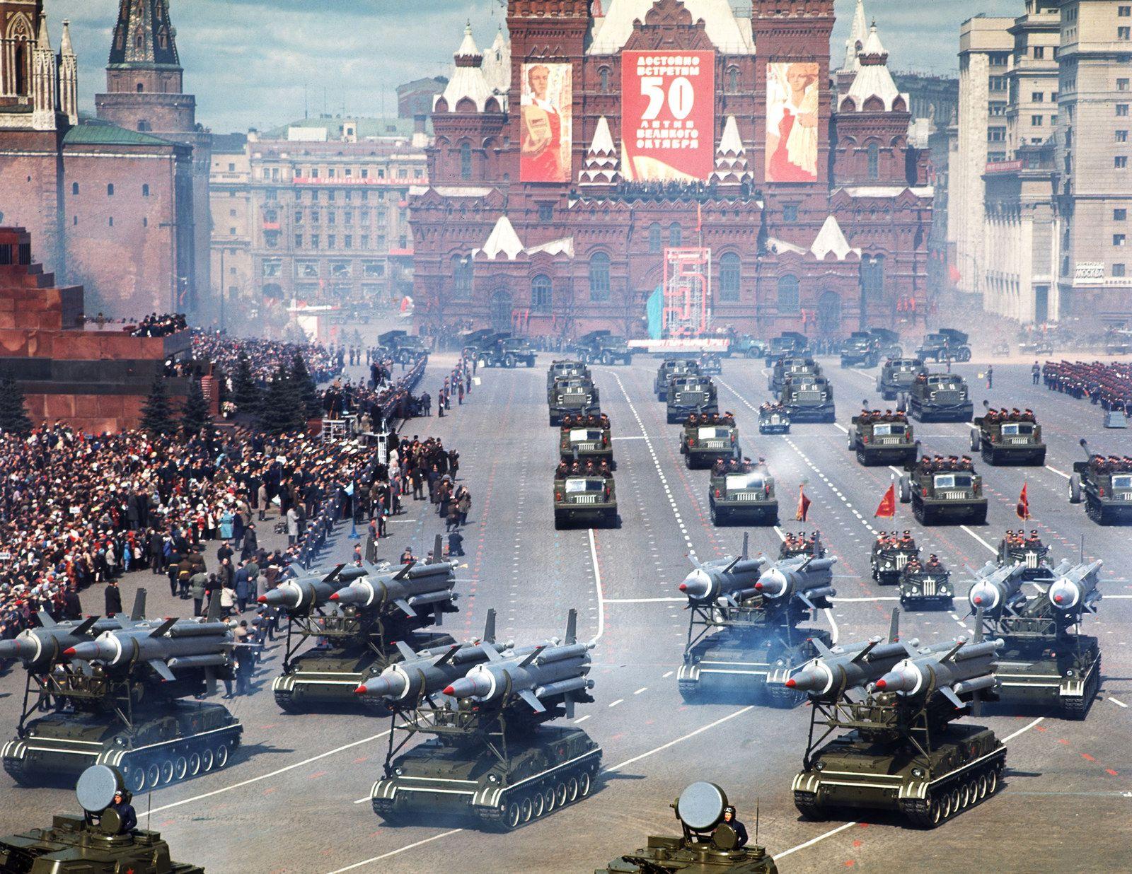 Парад 7 ноября 1967 года в цвете