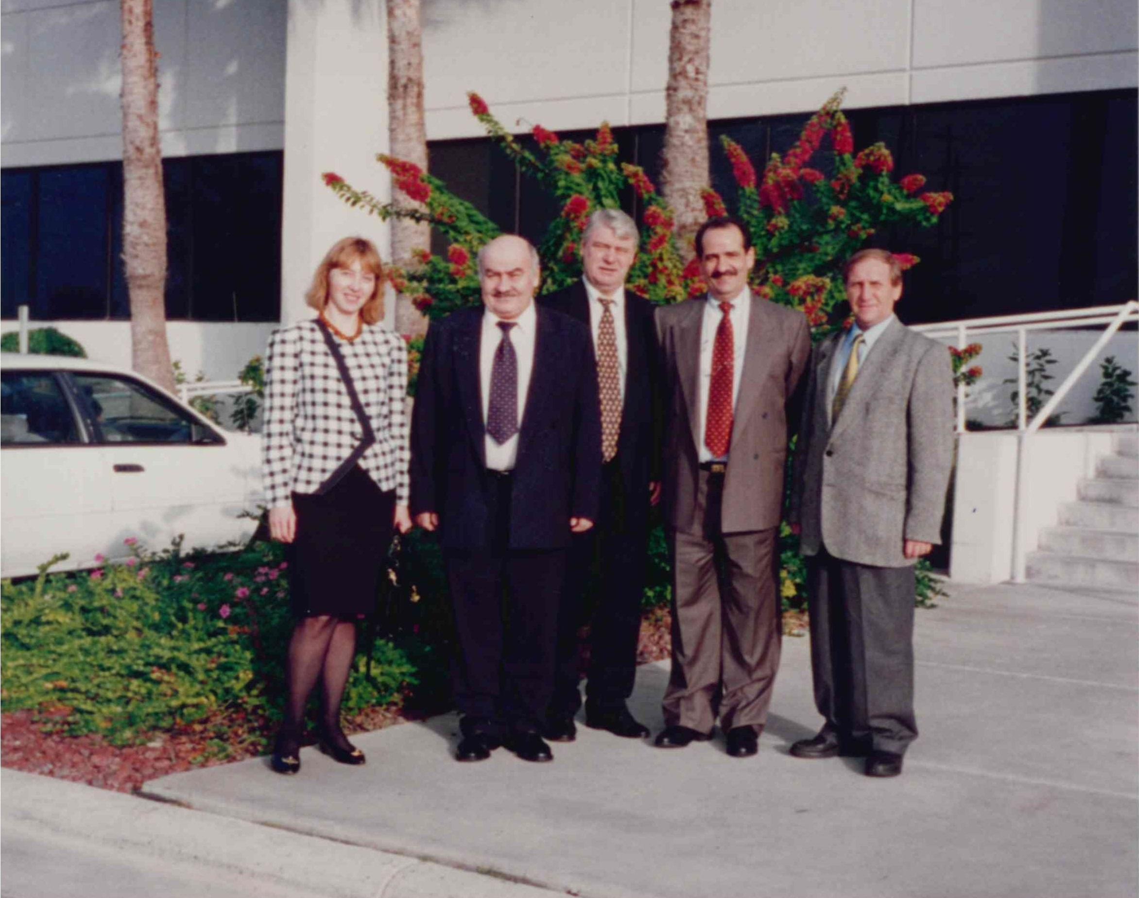 1997_год_Совместная_поездка_в_NASA_руководство_АВТОВАЗ_и_Джорджио1