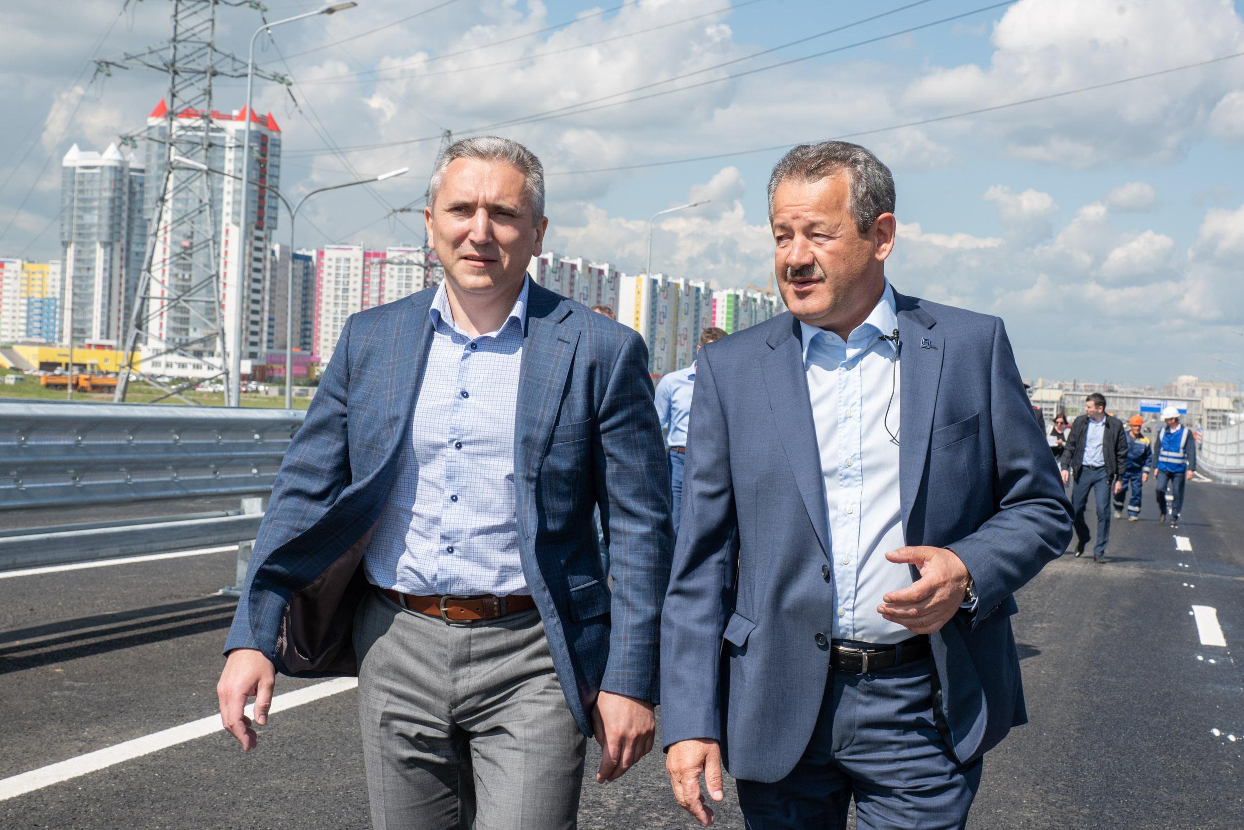 Александр Моор и Николай Руссу на открытии транспортной развязки (ТКАД).jpg