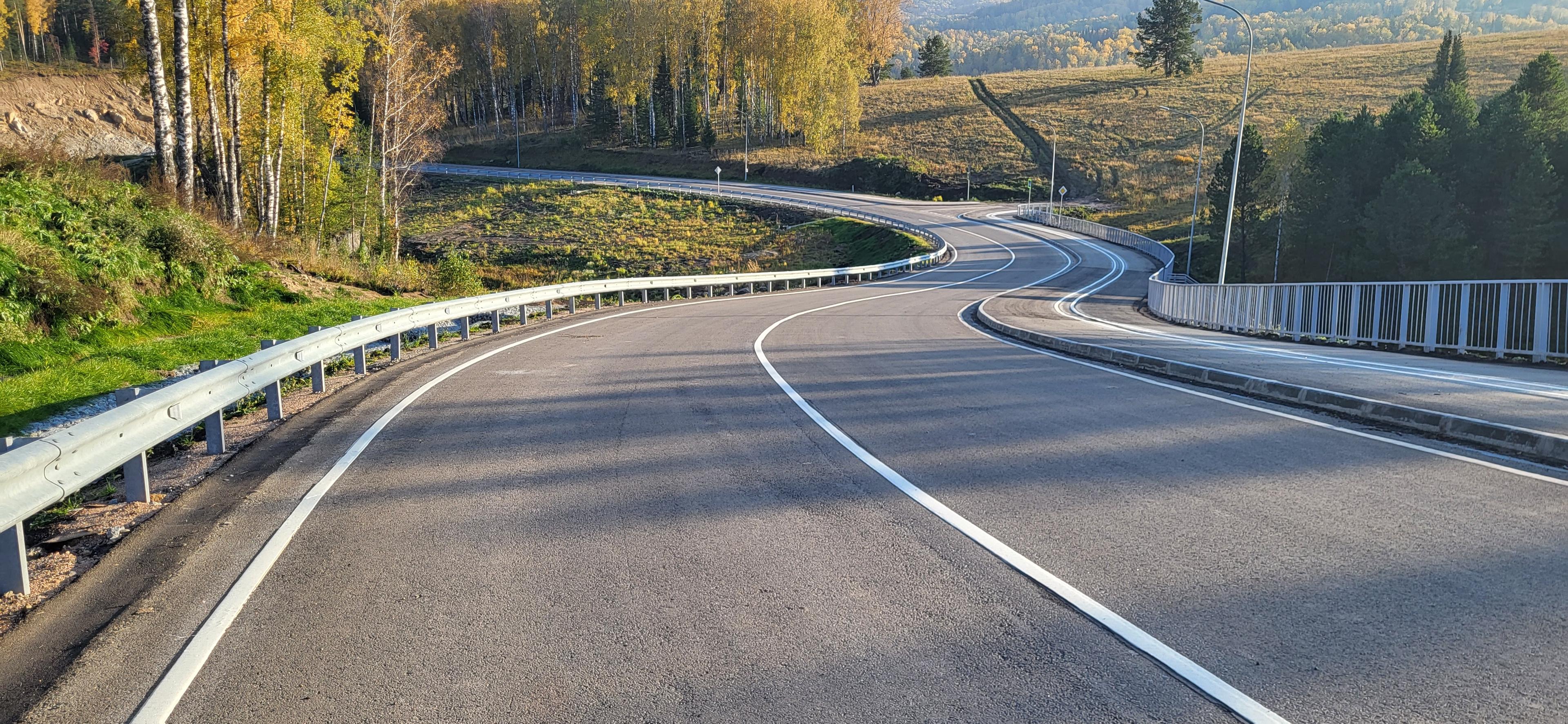 Автодорога Субкластер Белокуриха 2-горнолыжный комплекс на горе Глухаринная.jpg