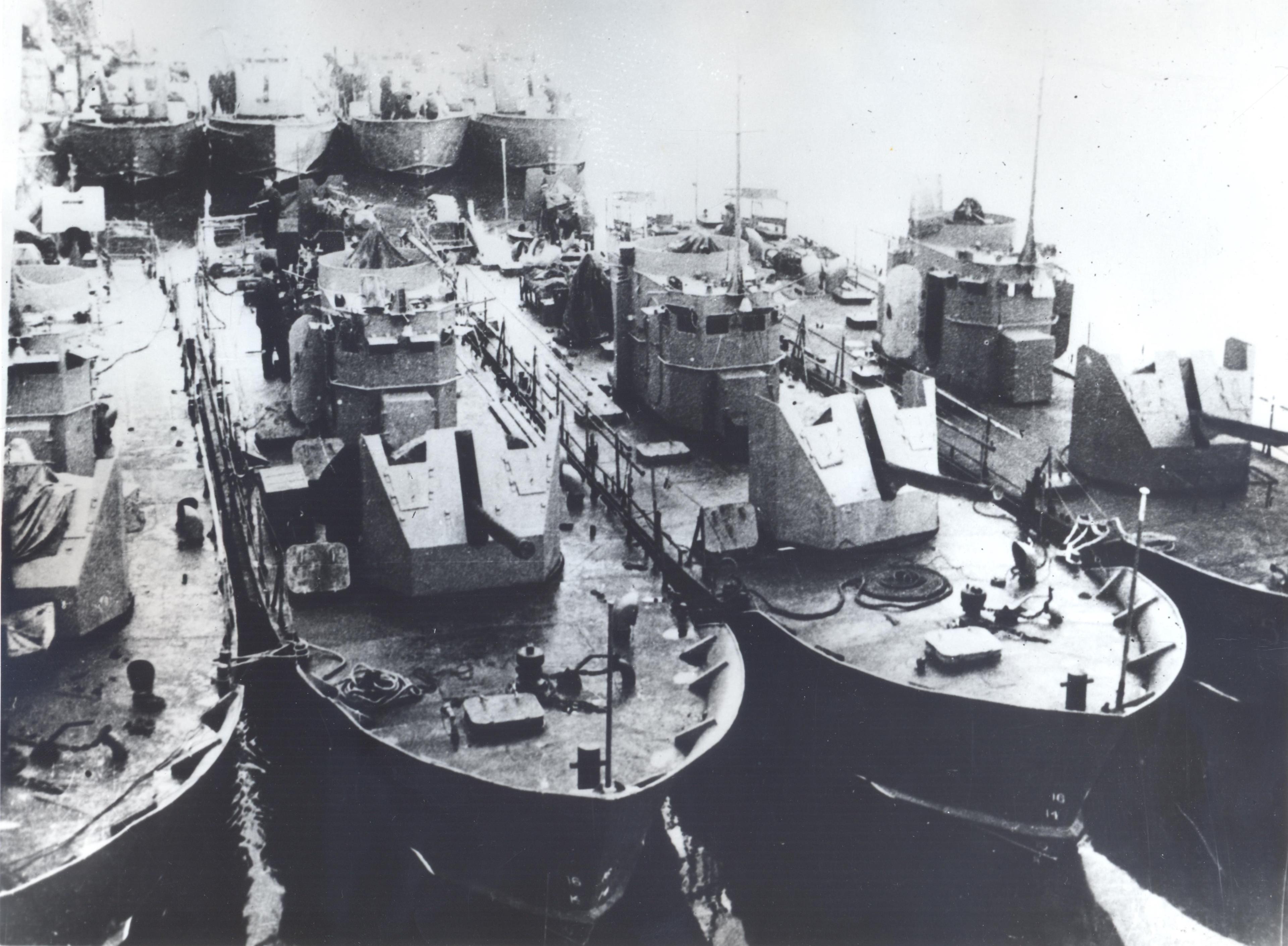 БМО (Бронерованные морские охотники) перед заводскими испытаниями.jpg