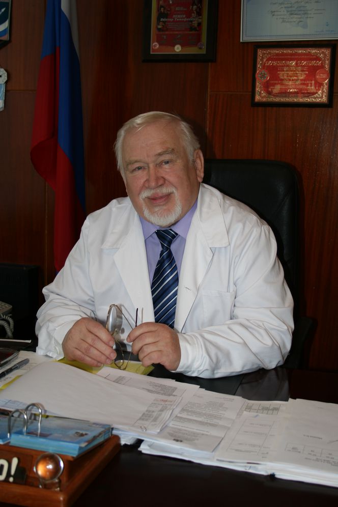 Виктор Лещев